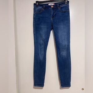 CAbi Women's Skinny Jeans